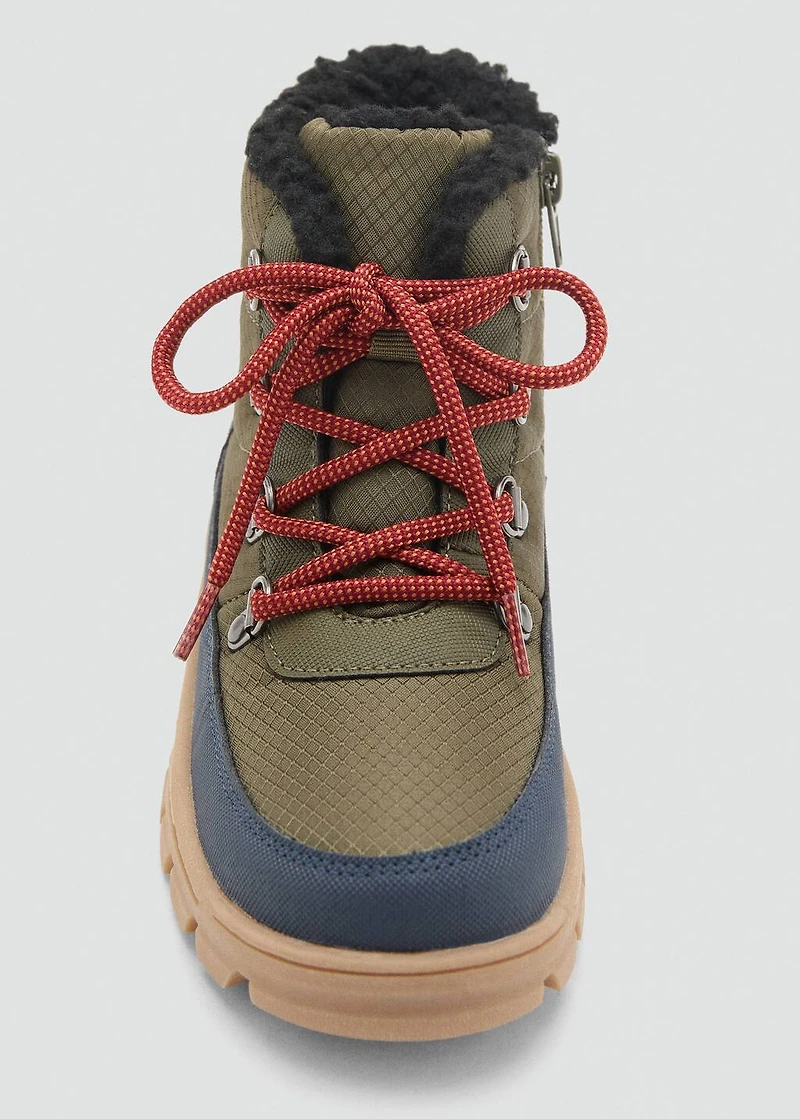 Mountain boot laces
