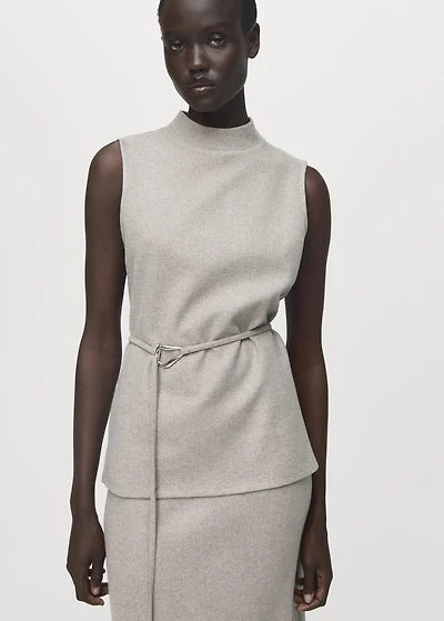 Turtleneck top with belt