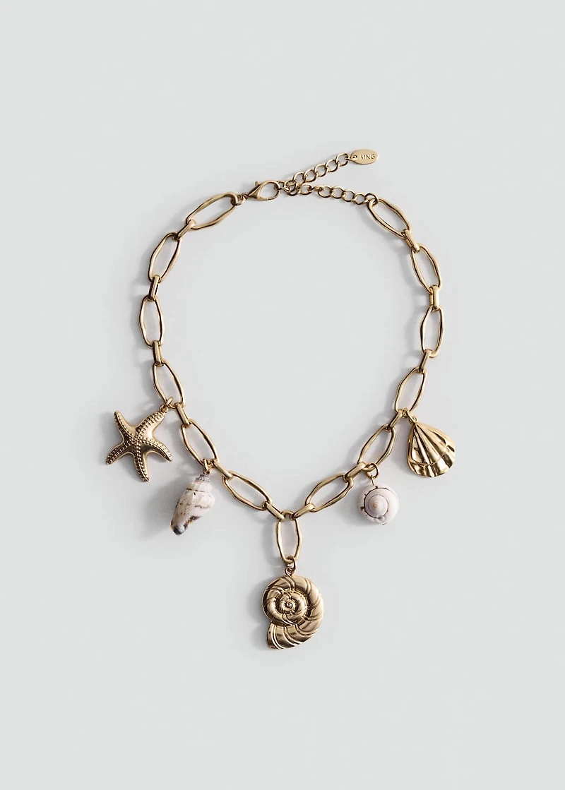 Shells bead necklace