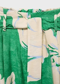 Printed pants with belt
