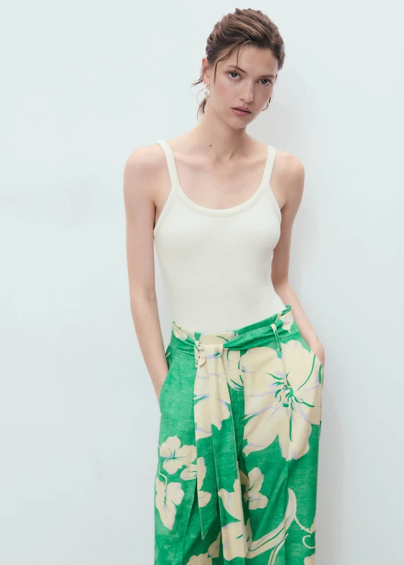 Printed pants with belt