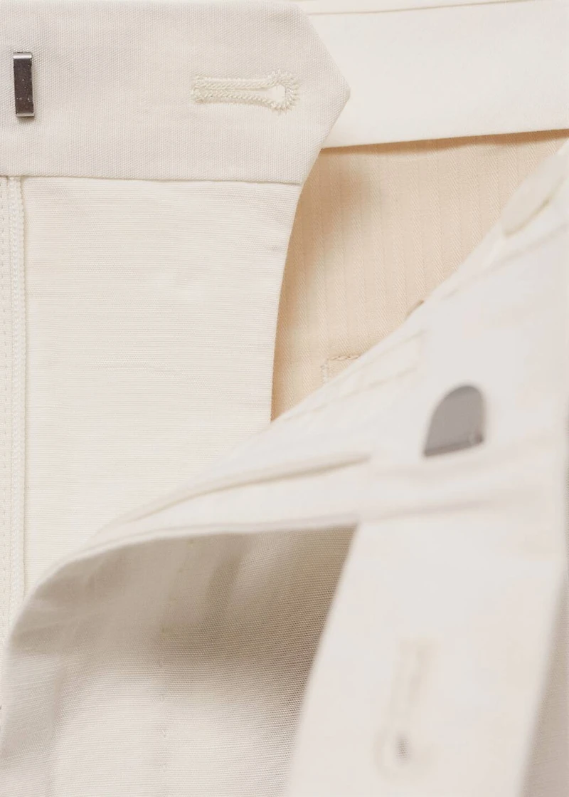 Slim-fit pleated linen pants