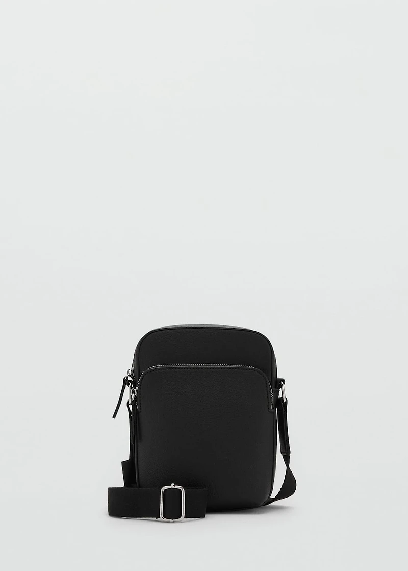 Patent leather-effect shoulder bag