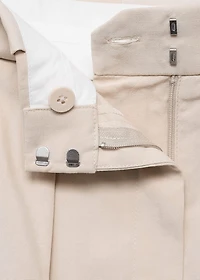 Pleated suit shorts