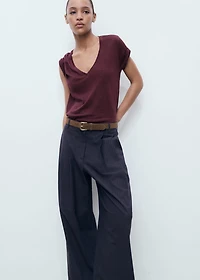 V-neck linen t-shirt