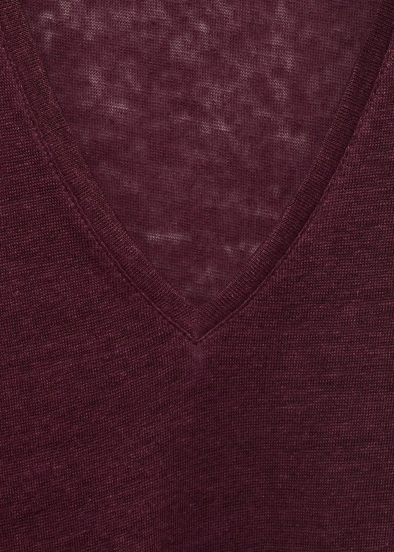V-neck linen t-shirt