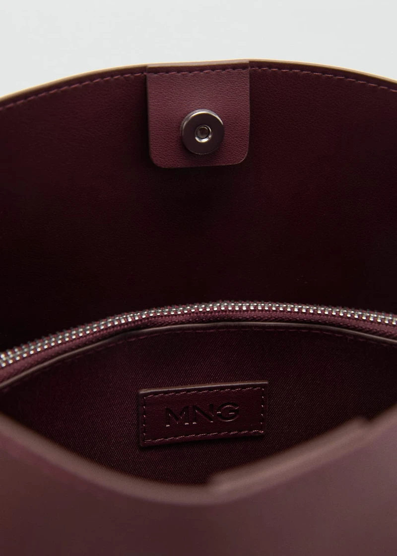 Mini shopper bag with buckle