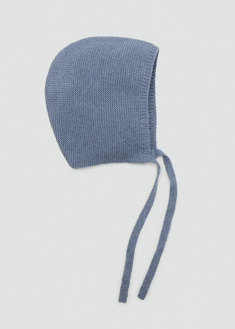 Knitted bonnet