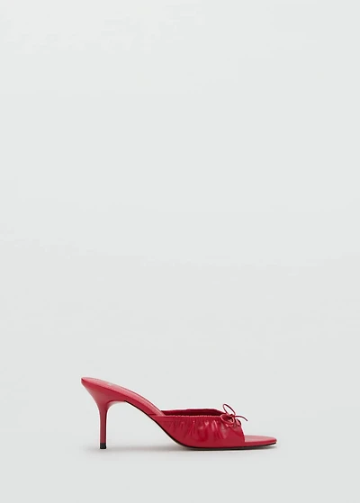 Bow heel sandals