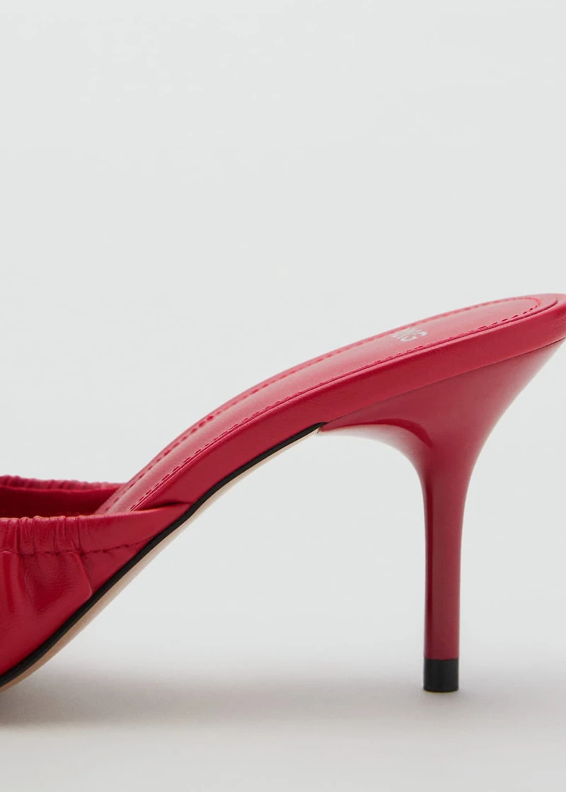Bow heel sandals