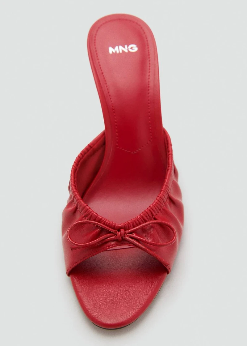 Bow heel sandals