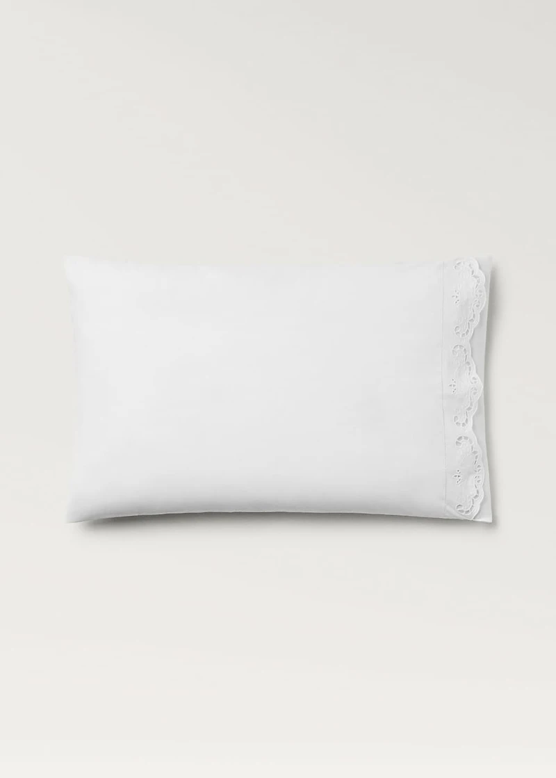 Two embroidered cotton pillowcases with lace embroidery 197x295 inches