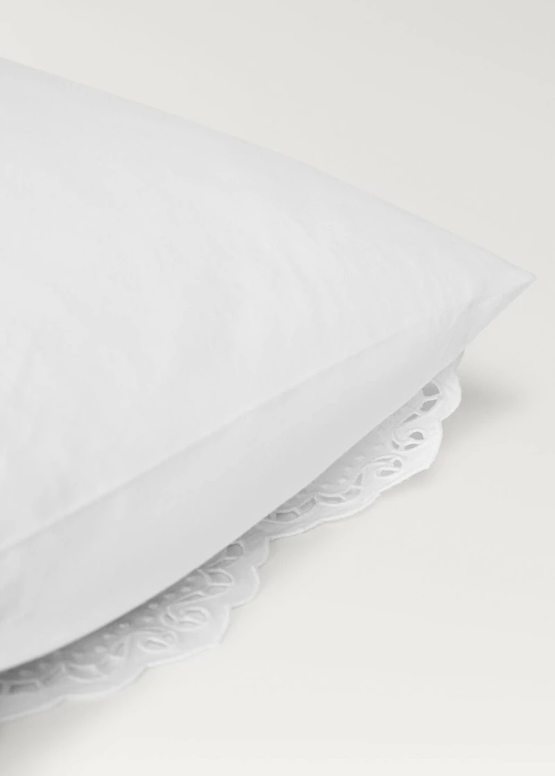 Two embroidered cotton pillowcases with lace embroidery 197x295 inches
