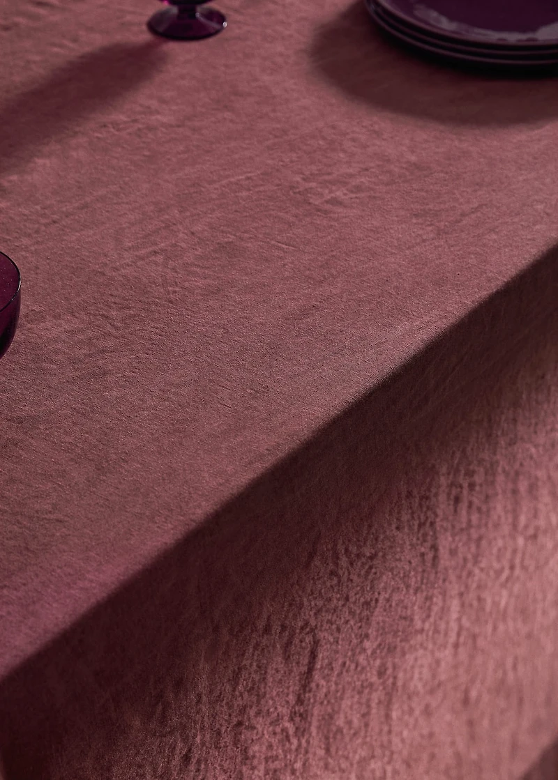 Linen tablecloth with frayed edges for 6-8 diners