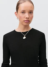 Long-sleeved knitted t-shirt