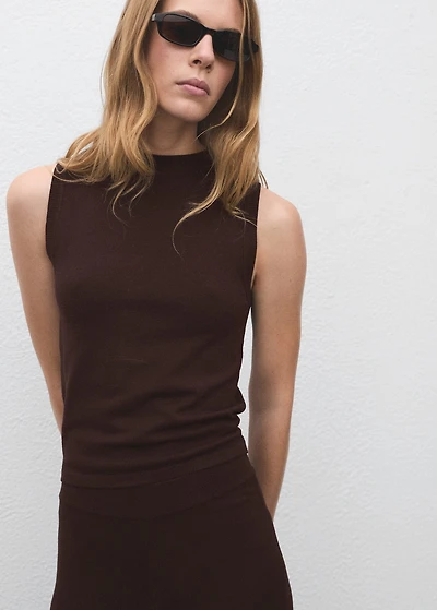 Fine-knit top
