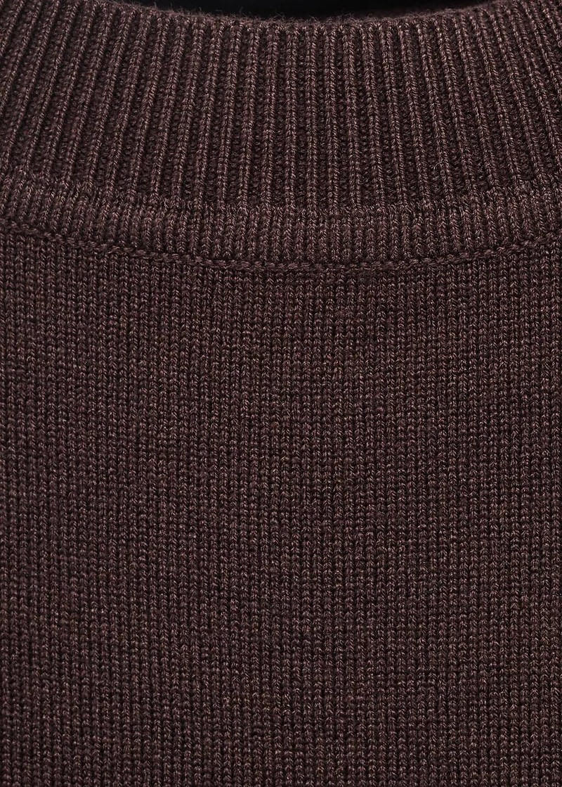 Fine-knit top