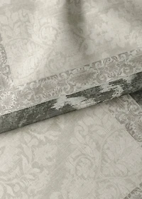 Damask-print napkins