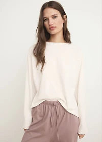 Long-sleeved pajama t-shirt