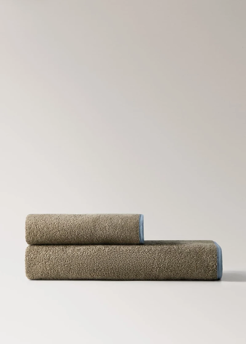 Cotton washbasin towel with contrasting trim