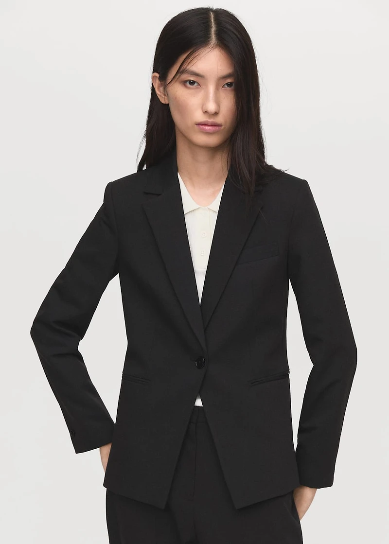 Fitted suit jacket