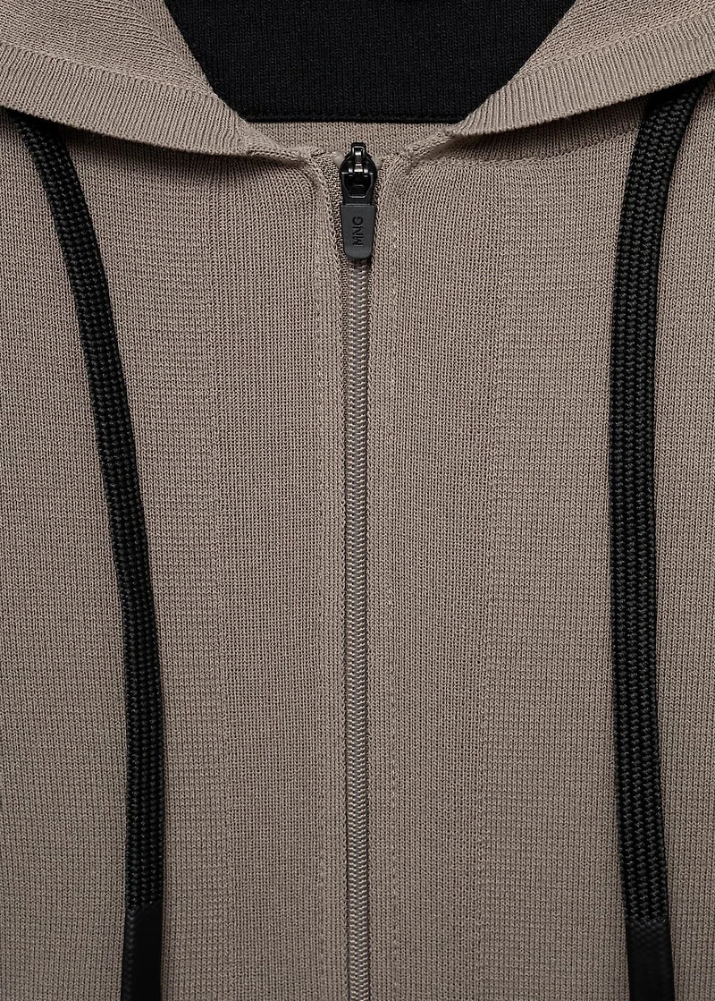 Thermoregulating zip-up sweatshirt