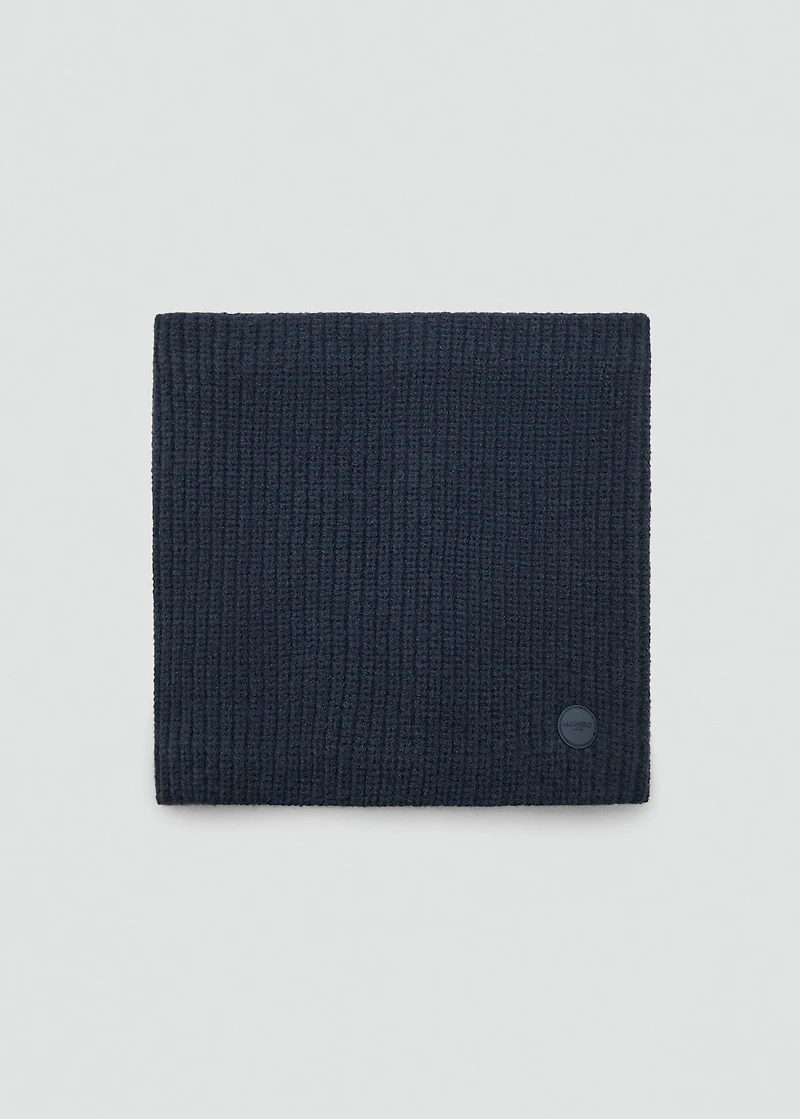 Knit scarf