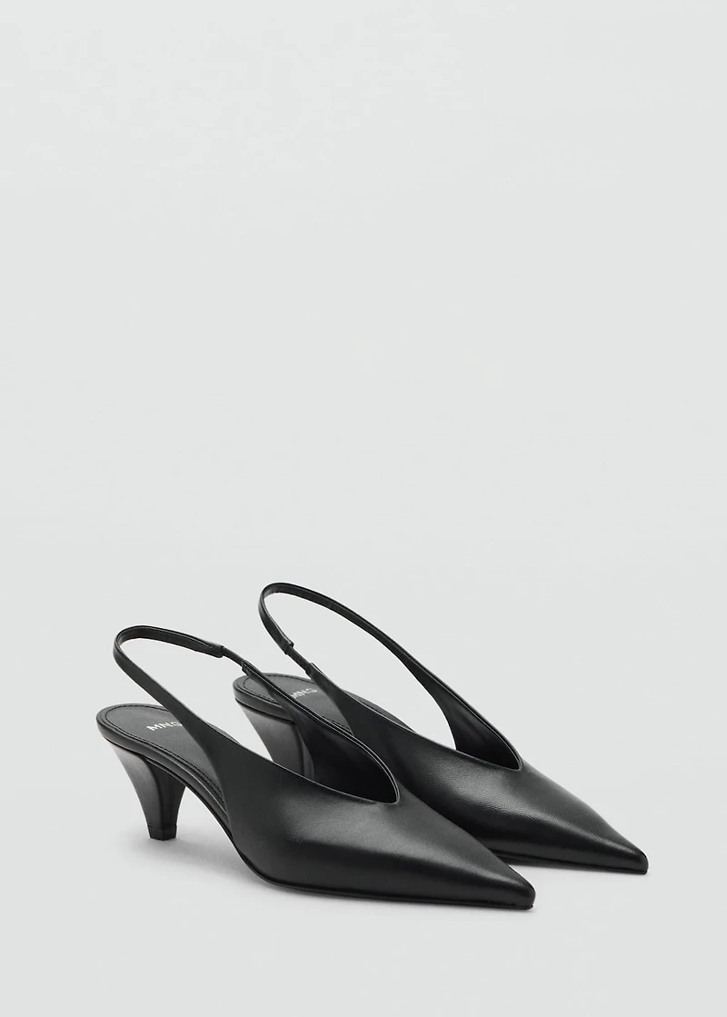 Pointed-toe leather heeled shoes