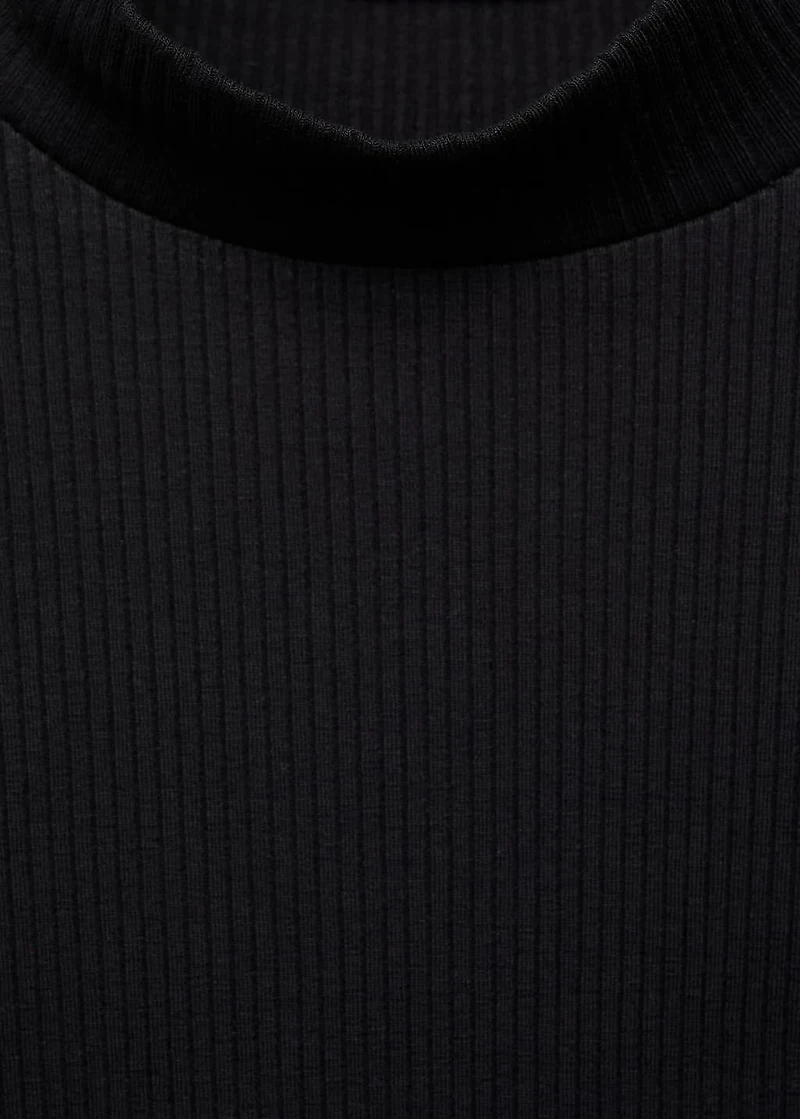 Ribbed high neck t-shirt
