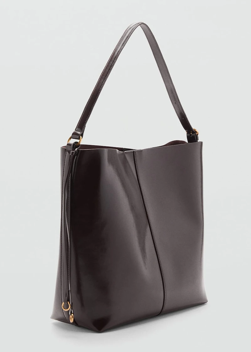 Shiny shoulder bag