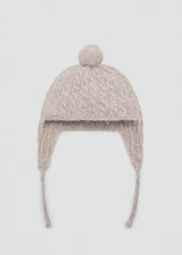 Knitted bobble hat