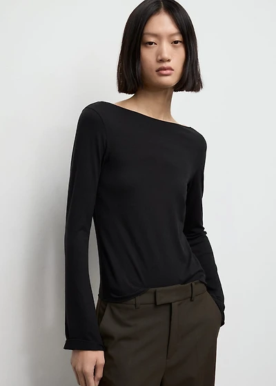 Boat neck t-shirt