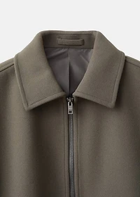 Jacket with zip pockets