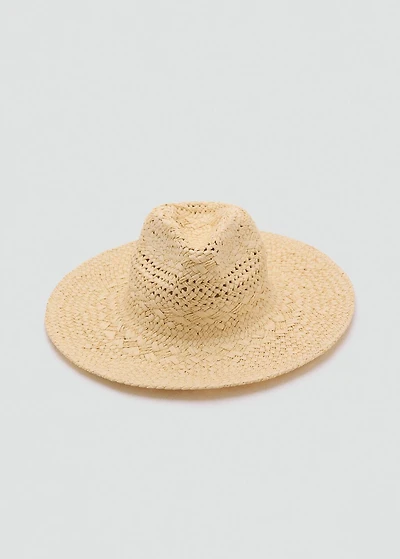 Natural fiber hat with lace details