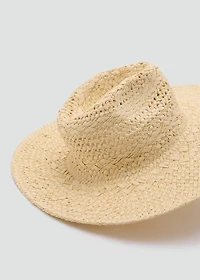 Natural fiber hat with lace details