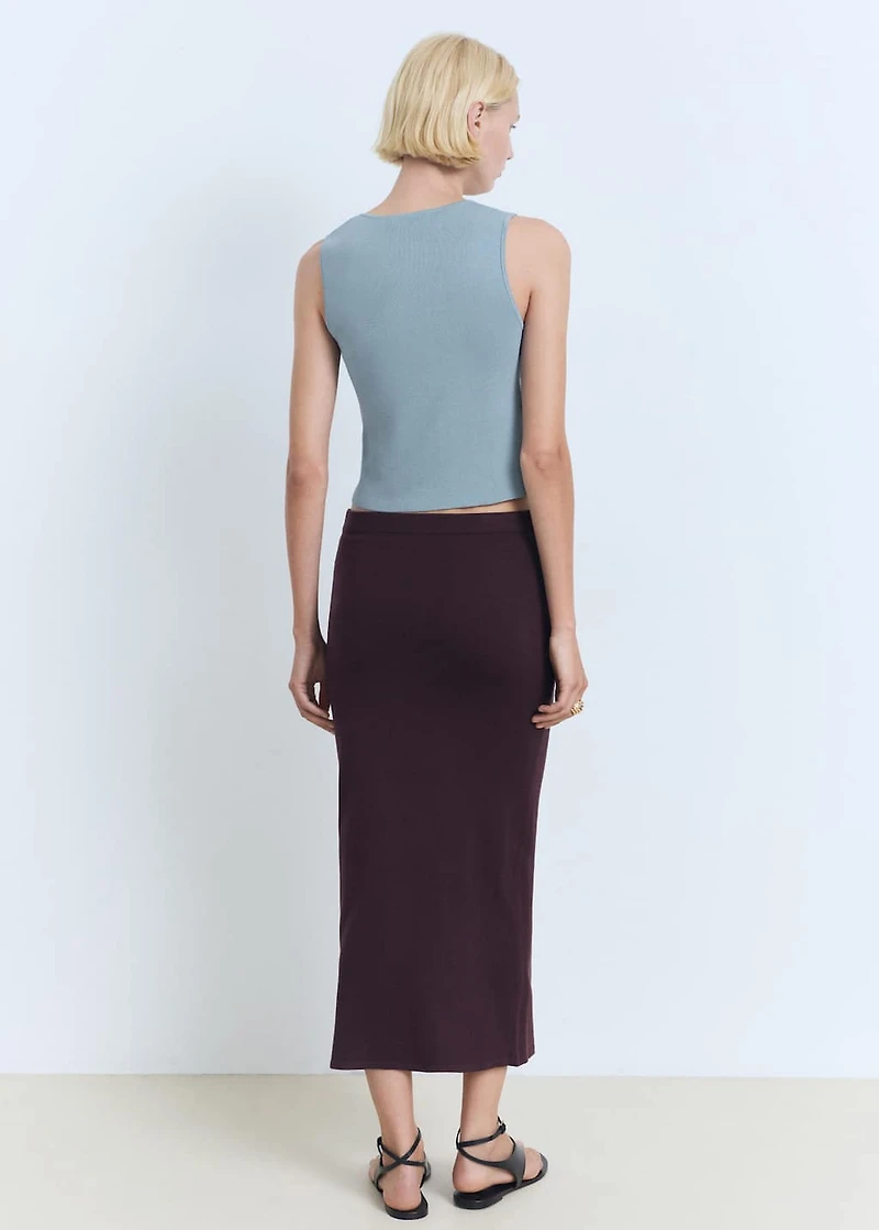 Low-cut knitted crop top
