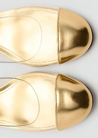 Combined vinyl heeled shoes