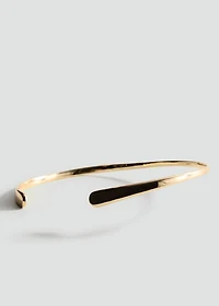 Rigid choker