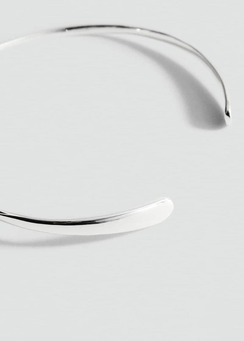 Rigid choker