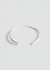 Rigid choker