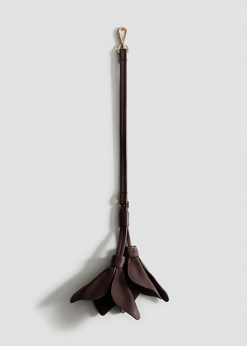 Leather-effect keychain with flower