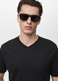 V-neck T-shirt