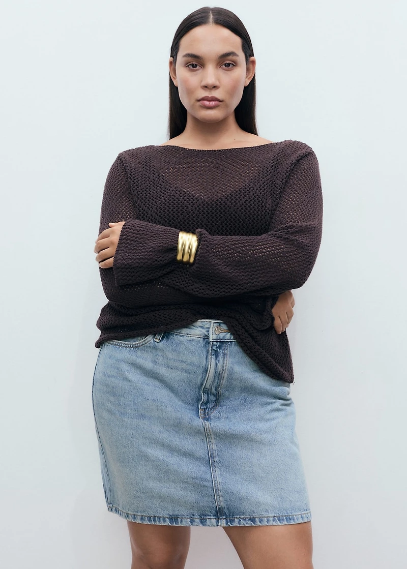Short denim skirt
