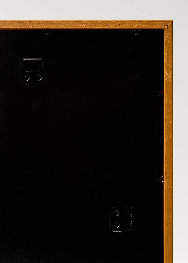 Medium wood frame with lines