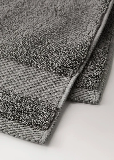 Extra-soft cotton face towel