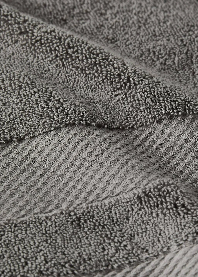 Extra-soft cotton hand towel