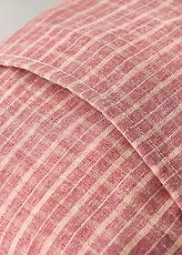 Children's cushion cover with checked pattern and overlock stitching 20x30 cm