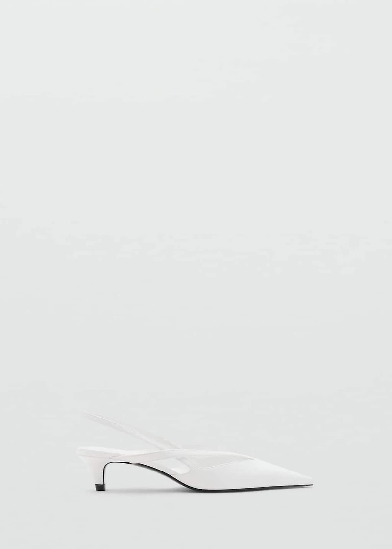 Kitten-heel pointed shoes
