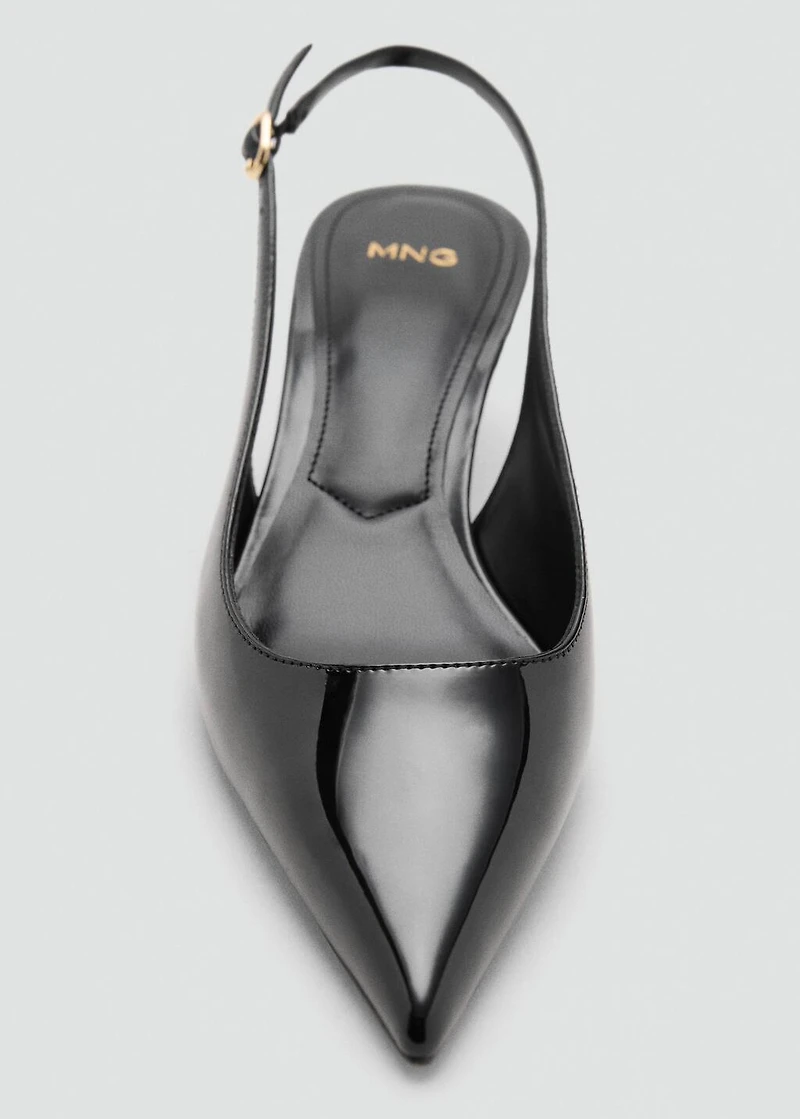 Kitten-heel patent leather shoes