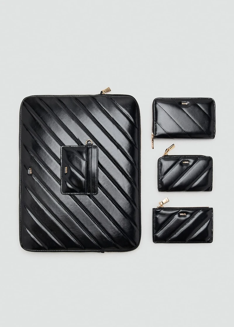Medium padded wallet